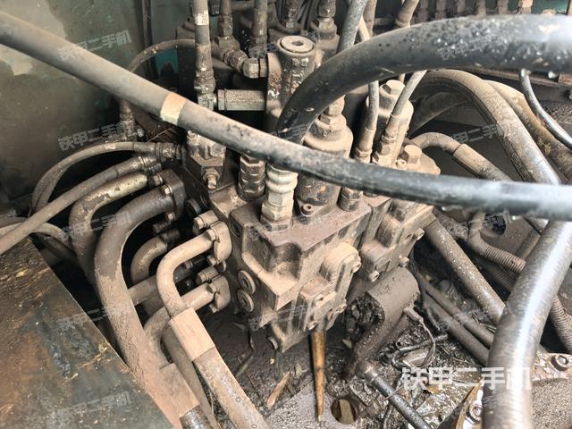 分配閥（上車部件）