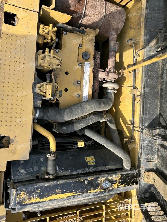 發(fā)動機(jī)整體俯視（整機(jī)外觀）