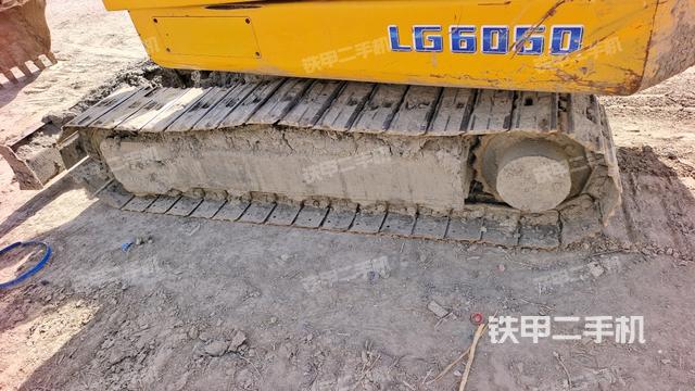 左側(cè)履帶整體?（行走機構）