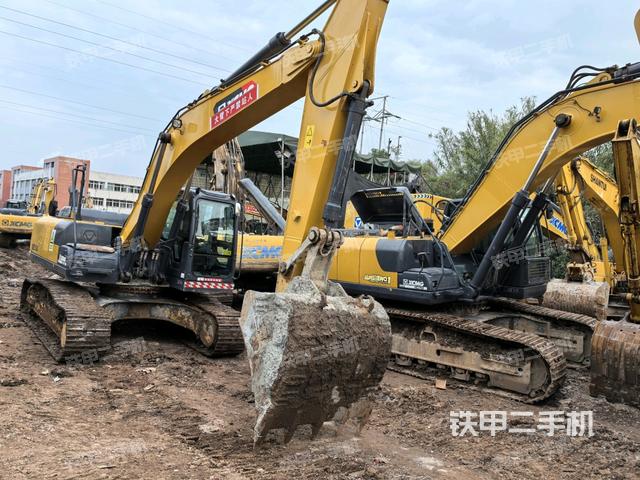 徐工XE215DA挖掘機(jī)