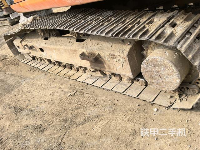 左導(dǎo)向輪（行走機(jī)構(gòu)）