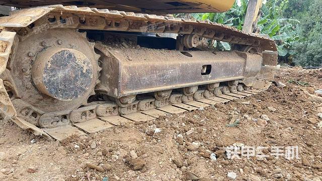 单侧履带整体（整机外观）