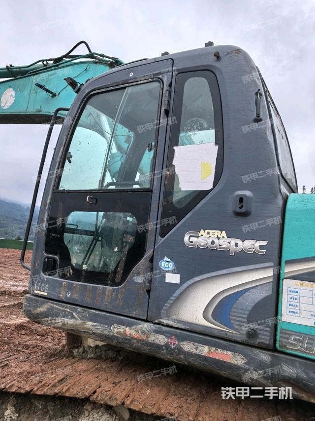 座椅左側(cè)控制臺(tái)/音響/含左手柄（駕駛室部分）