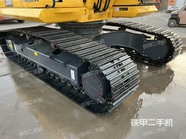 單側(cè)履帶整體（整機(jī)外觀）