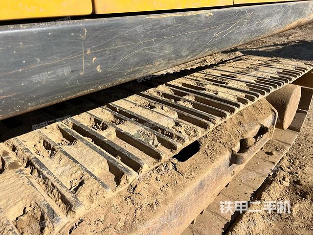 單側(cè)履帶整體（整機(jī)外觀）