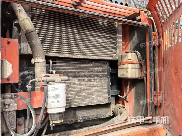 散熱器正面（大件艙室）