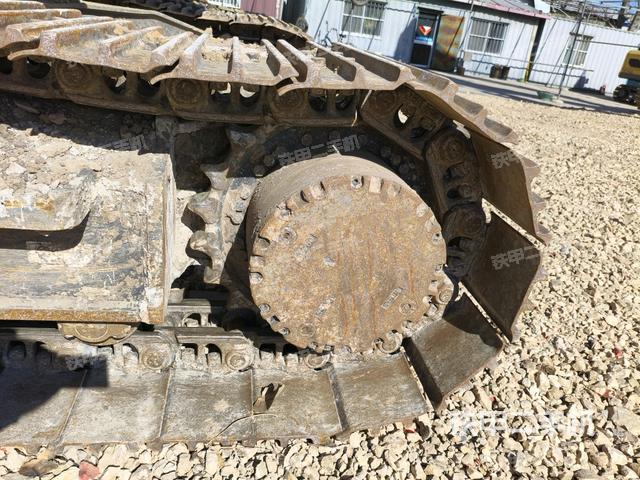 右驅動輪（行走機構）