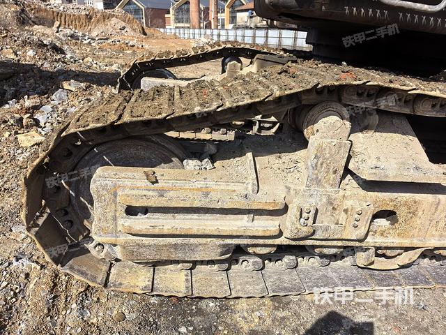 左側(cè)行走馬達(dá)蓋板(行走機(jī)構(gòu)) 左側(cè)行走馬達(dá)蓋板(行走機(jī)構(gòu))