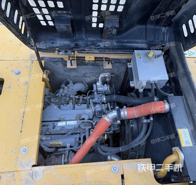 發(fā)動(dòng)機(jī)整體俯視(整機(jī)外觀) 發(fā)動(dòng)機(jī)整體俯視(整機(jī)外觀)