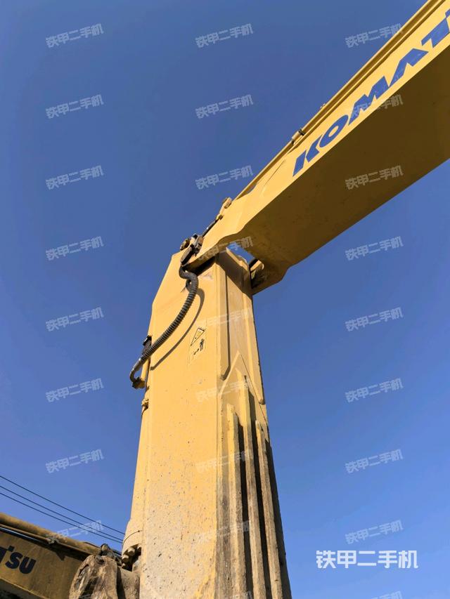 小臂整體左后（工作和回轉(zhuǎn)裝置）