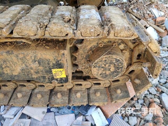 左驅(qū)動(dòng)輪（行走機(jī)構(gòu)）