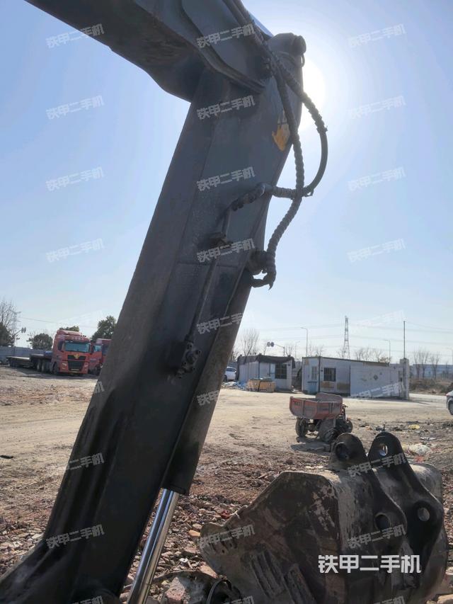 小臂整體右前（工作和回轉(zhuǎn)裝置）