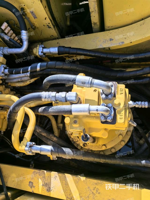 回轉(zhuǎn)馬達（上車部件）