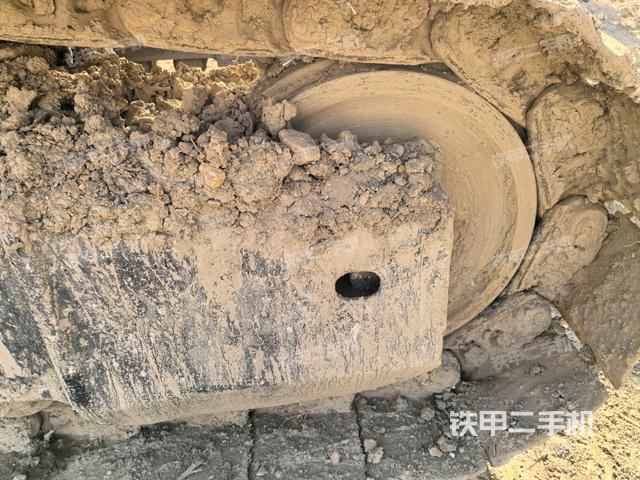 左導向輪（行走機構(gòu)）