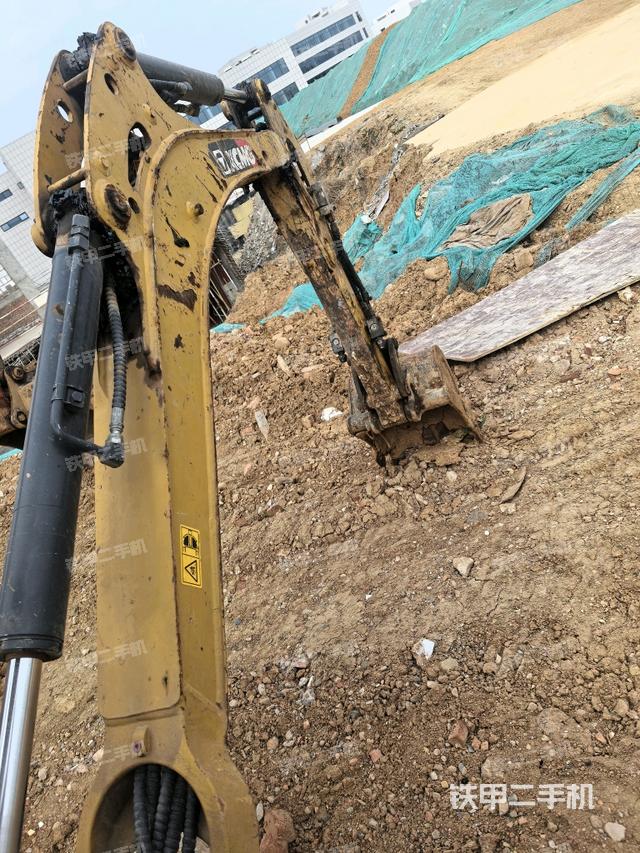 大臂整體?右側(cè)（工作和回轉(zhuǎn)裝置）