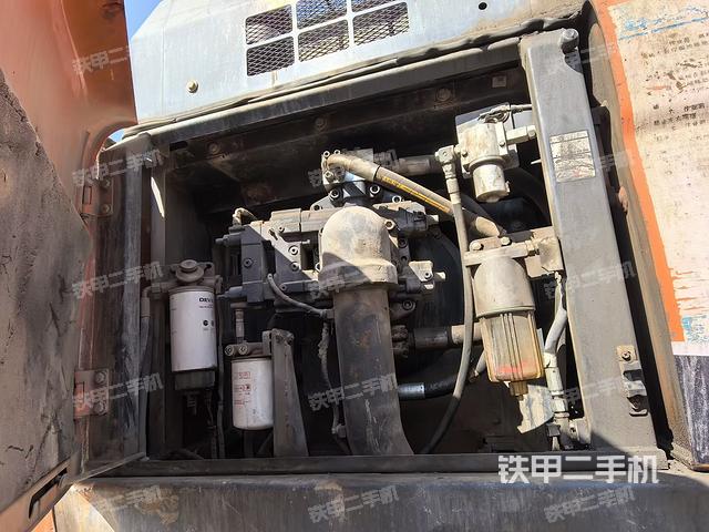 液壓泵室(大件艙室) 液壓泵室(大件艙室)