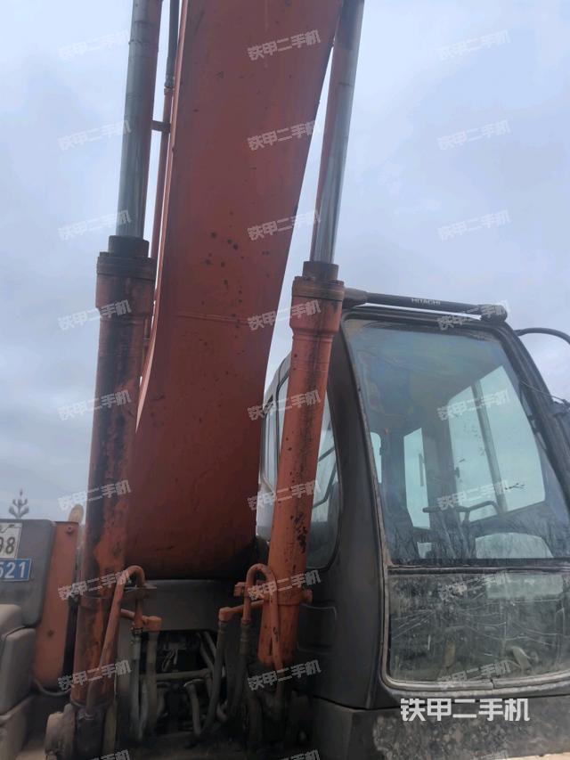 大臂油缸整體?豎拍（工作和回轉(zhuǎn)裝置）