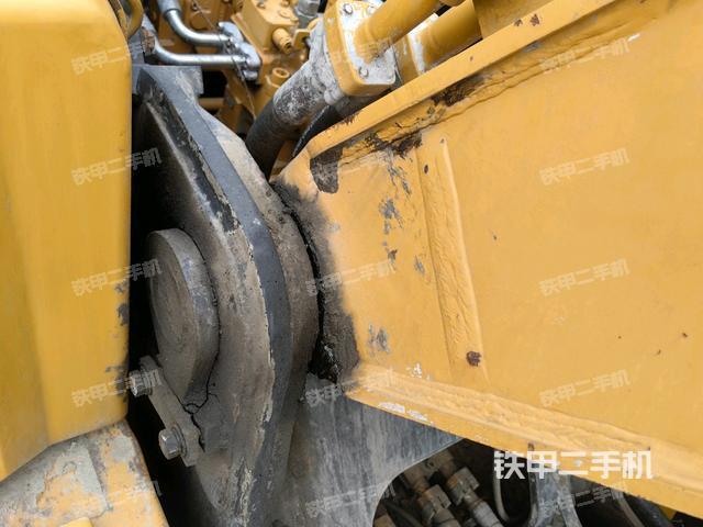 大臂根部?斜視(工作和回轉(zhuǎn)裝置) 大臂根部?斜視(工作和回轉(zhuǎn)裝置)