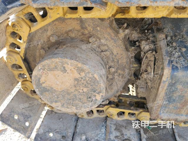 左驅(qū)動(dòng)輪（行走機(jī)構(gòu)）