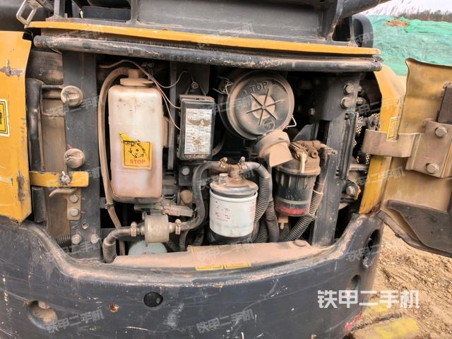 發(fā)動(dòng)機(jī)室（上車部件）