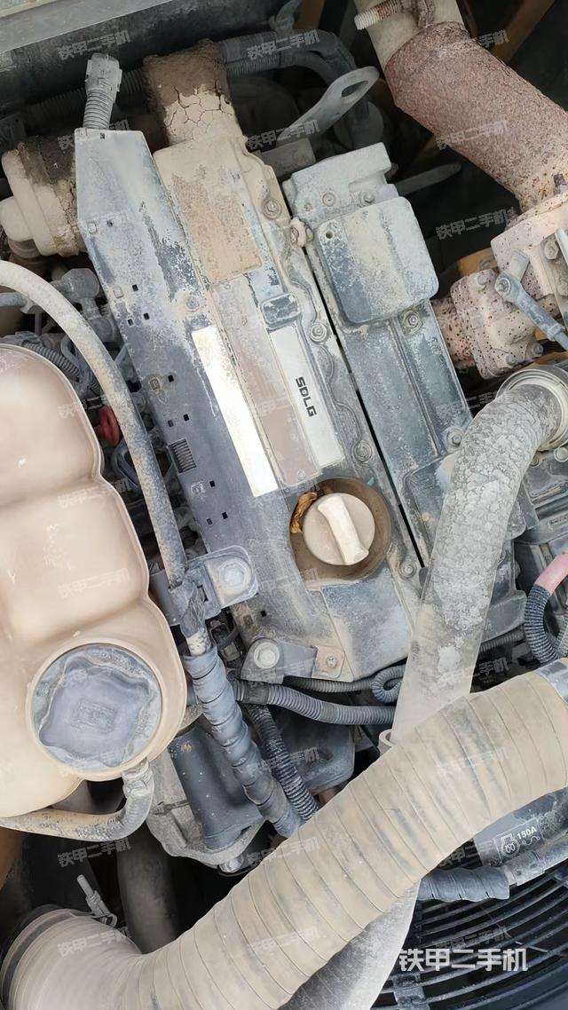 发动机整体俯视（整机外观）