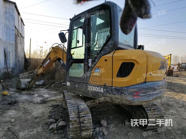 左后45(整機(jī)外觀) 左后45(整機(jī)外觀)