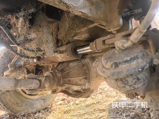 左托鏈輪和鏈筋（行走機(jī)構(gòu)）