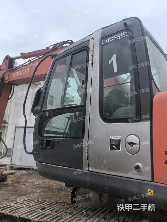 駕駛室正側(cè)（駕駛室部分）