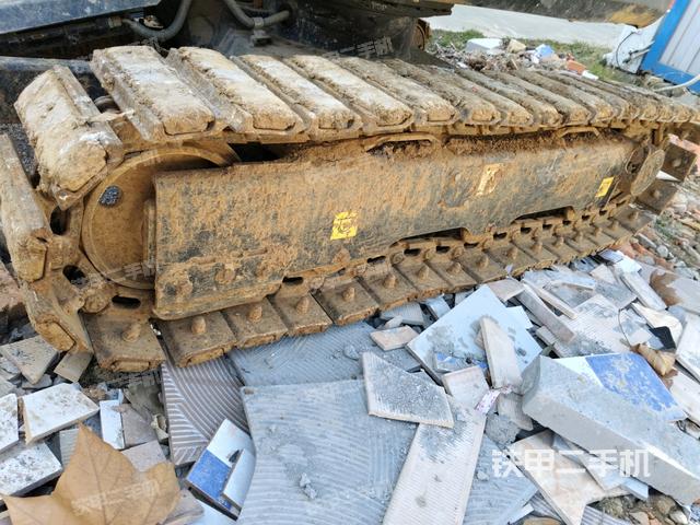 左側(cè)履帶整體?（行走機(jī)構(gòu)）