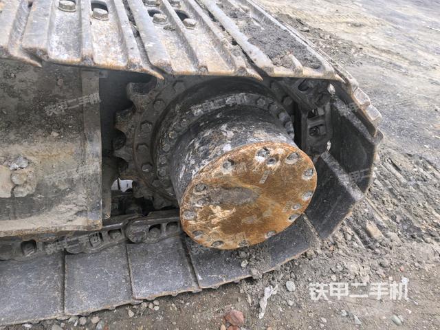 左側(cè)行走馬達蓋板（行走機構(gòu)）