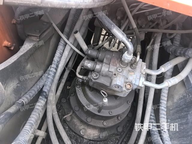 回轉(zhuǎn)馬達（上車部件）