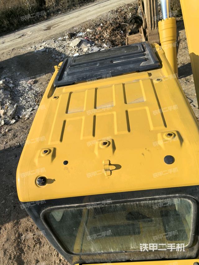 駕駛室頂部俯視（上車部件）