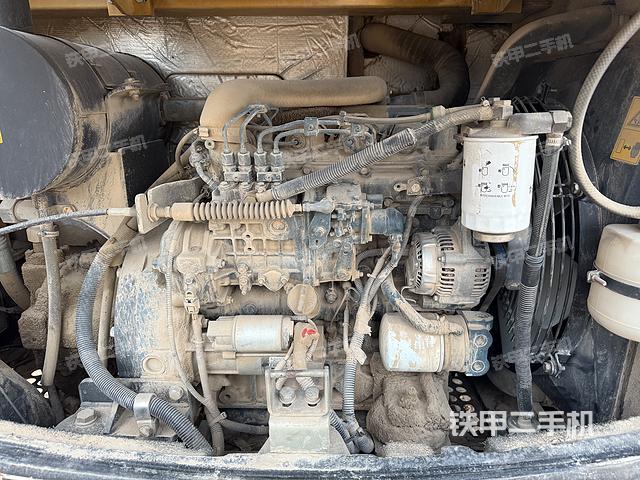 發(fā)動機(jī)整體俯視(整機(jī)外觀) 發(fā)動機(jī)整體俯視(整機(jī)外觀)