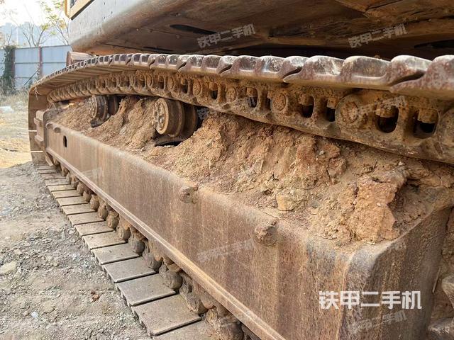 單側(cè)履帶整體（整機(jī)外觀）