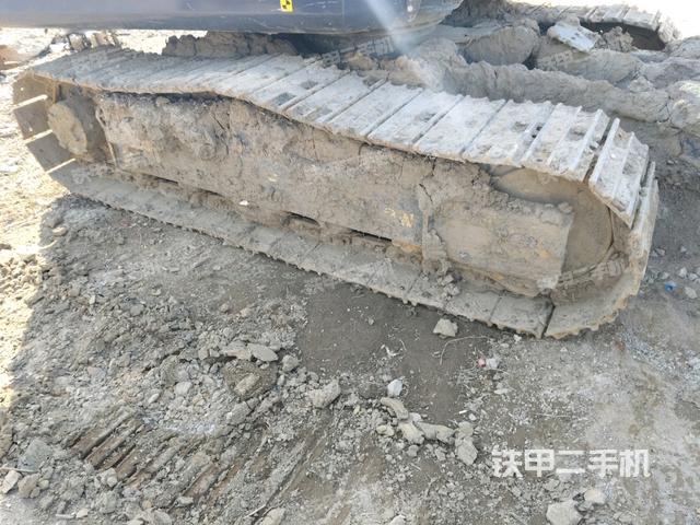 左側(cè)履帶整體?（行走機構(gòu)）