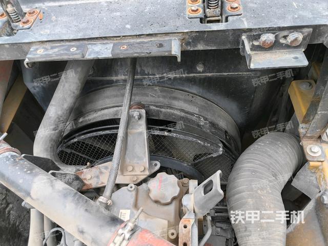 水箱+風(fēng)扇特寫(xiě)(上車部件) 水箱+風(fēng)扇特寫(xiě)(上車部件)