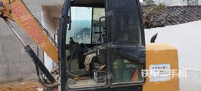 驾驶室整体（整机外观）