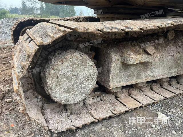 单侧履带整体（整机外观）