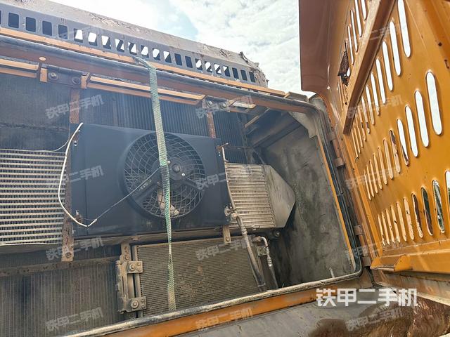 散熱器正面（大件艙室）