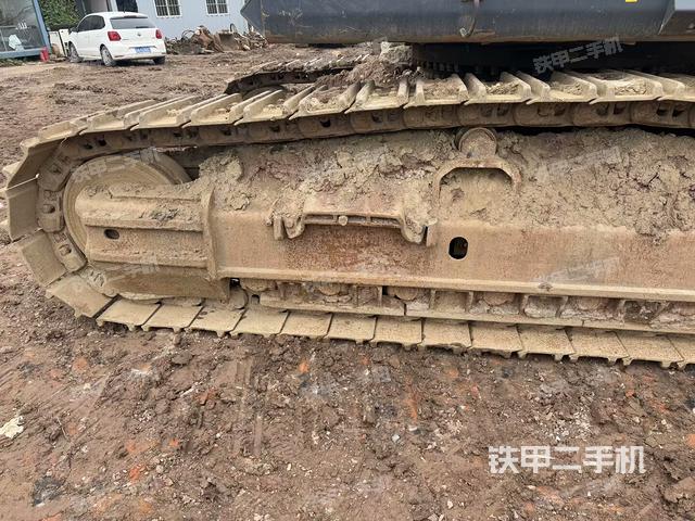 单侧履带整体（整机外观）