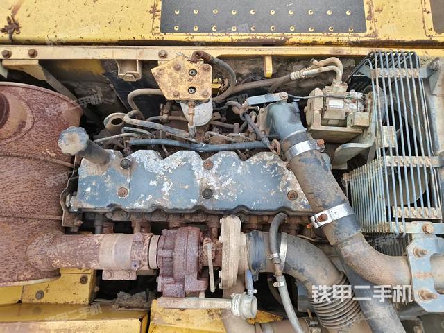 發(fā)動(dòng)機(jī)整體俯視(整機(jī)外觀) 發(fā)動(dòng)機(jī)整體俯視(整機(jī)外觀)