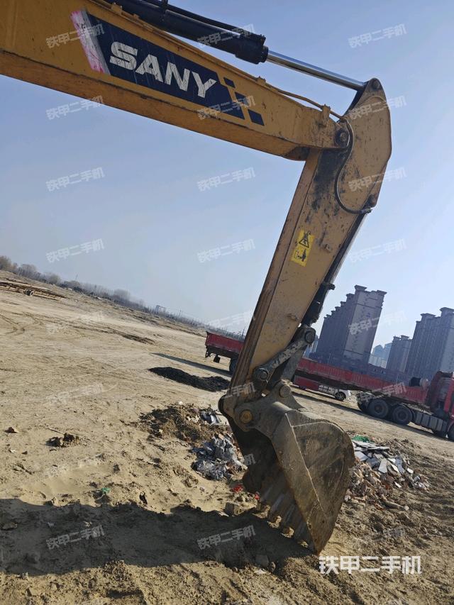 小臂整體左后（工作和回轉裝置）