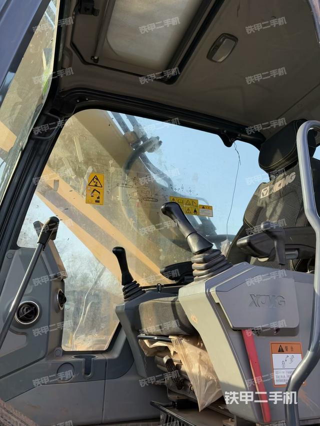 驾驶室整体（整机外观）