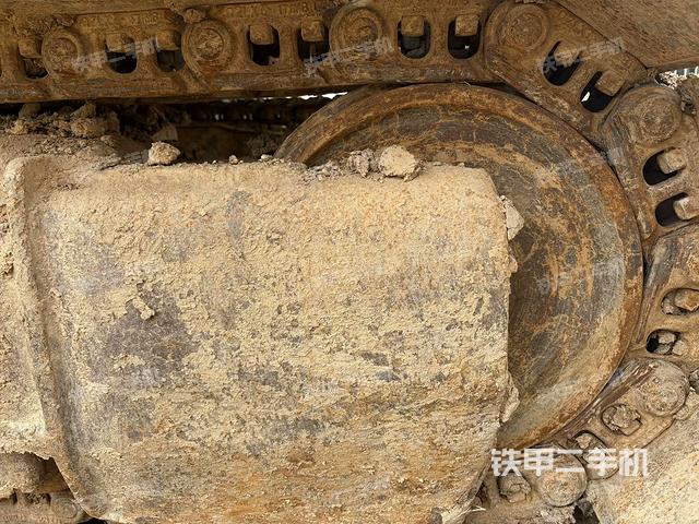 左側(cè)履帶整體?(行走機(jī)構(gòu)) 左側(cè)履帶整體?(行走機(jī)構(gòu))