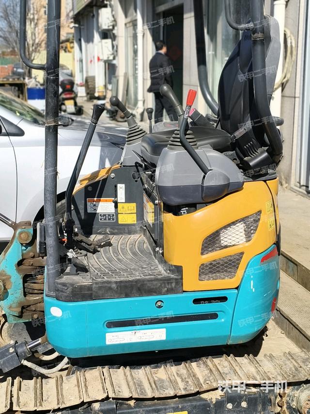 后窗玻璃角標(biāo)（駕駛室部分）