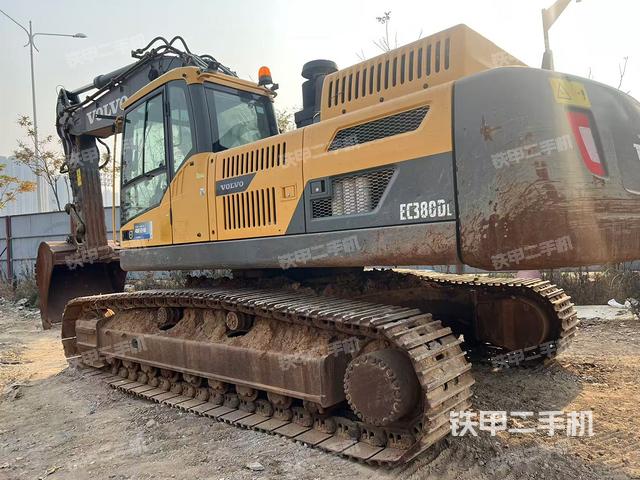 駕駛室頂部（整機(jī)外觀）