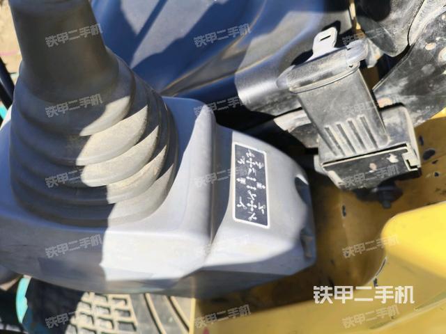 座椅左側(cè)控制臺(tái)/音響/含左手柄（駕駛室部分）