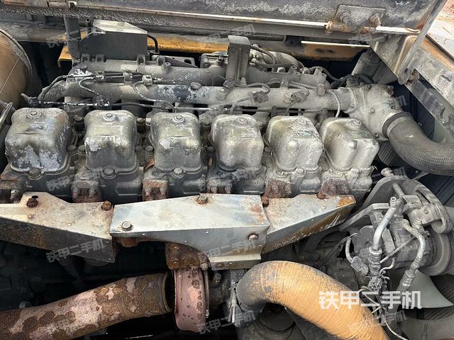 氣門室蓋螺絲特寫（上車部件）