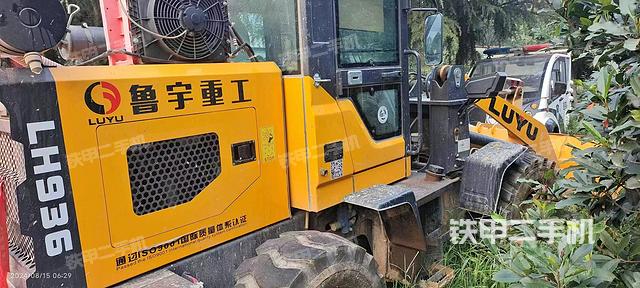 整機(jī)右后45°(整機(jī)外觀及大件) 整機(jī)右后45°(整機(jī)外觀及大件)