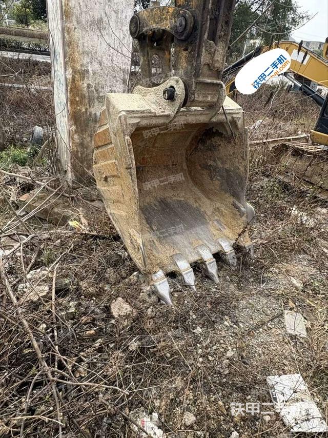 大臂整體?右側(cè)(工作和回轉(zhuǎn)裝置) 大臂整體?右側(cè)(工作和回轉(zhuǎn)裝置)